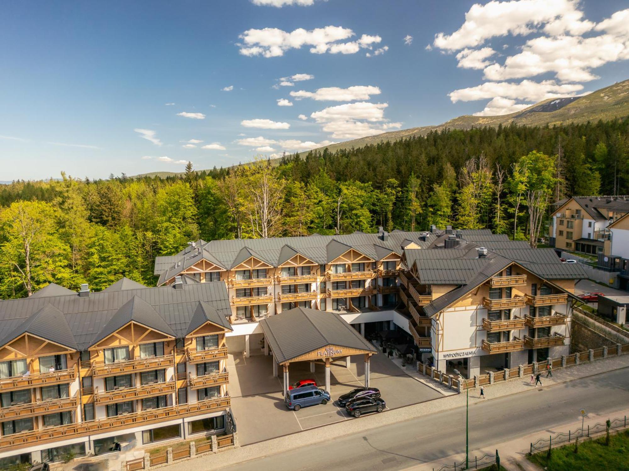 Platinum Mountain Hotel&Spa Szklarska Poręba Εξωτερικό φωτογραφία View of the village